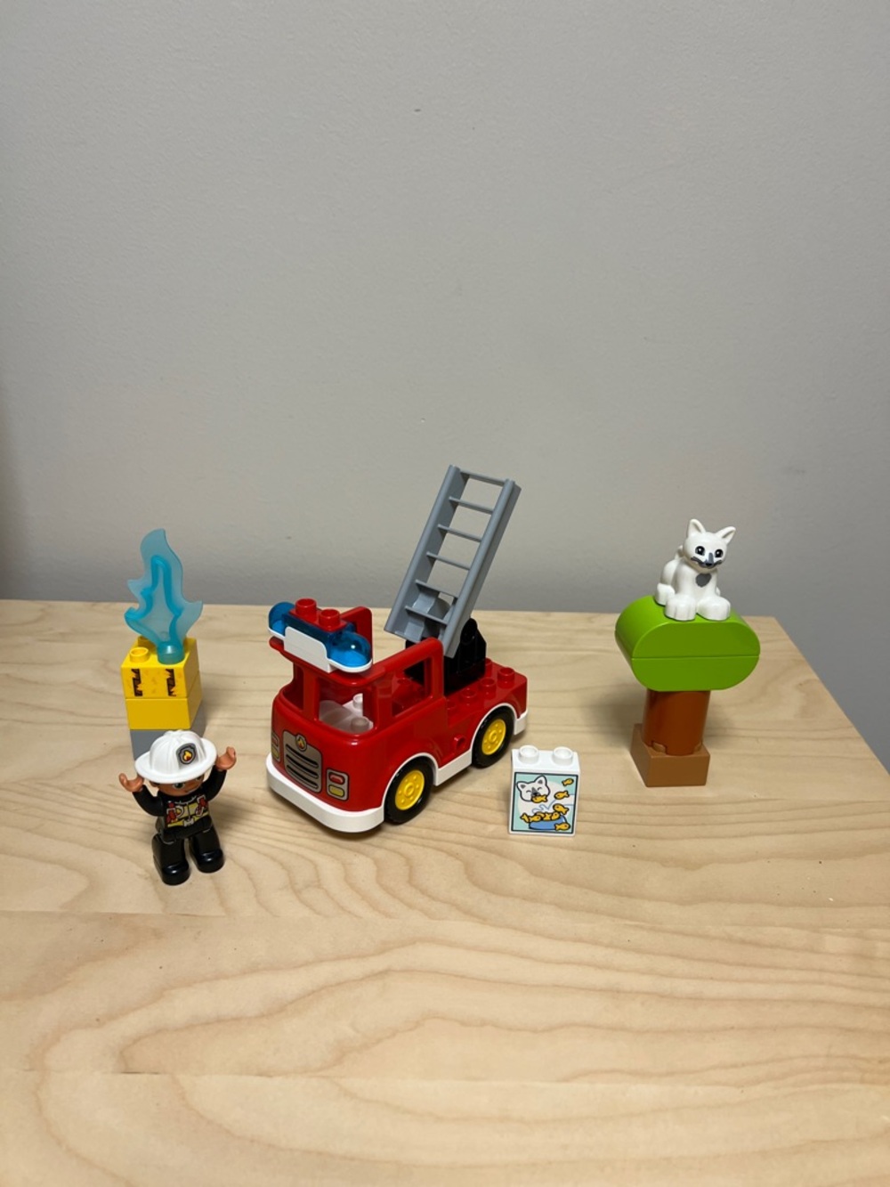 LEGO DUPLO Fire Truck Playset - Toddler Emergency Vehicle